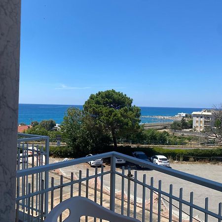 Al Torrione Bed and Breakfast Campora San Giovanni Exteriör bild